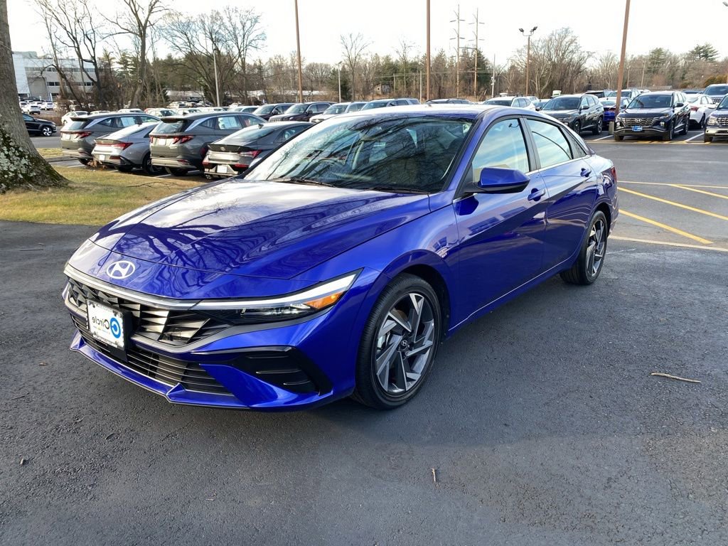 New 2025 Hyundai Elantra SEL w/ Cargo Package image 6