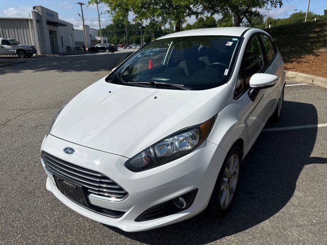 Used 2016 Ford Fiesta SE w/ Equipment Group 201A FWD image 2