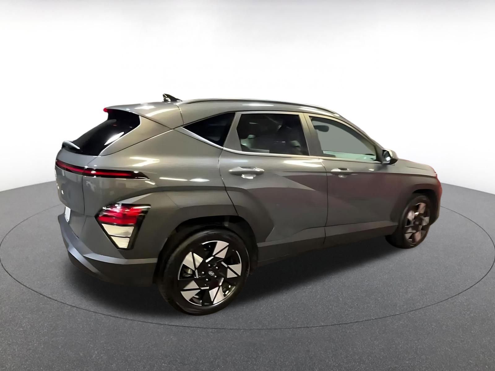 Used 2025 Hyundai Kona SEL image 15