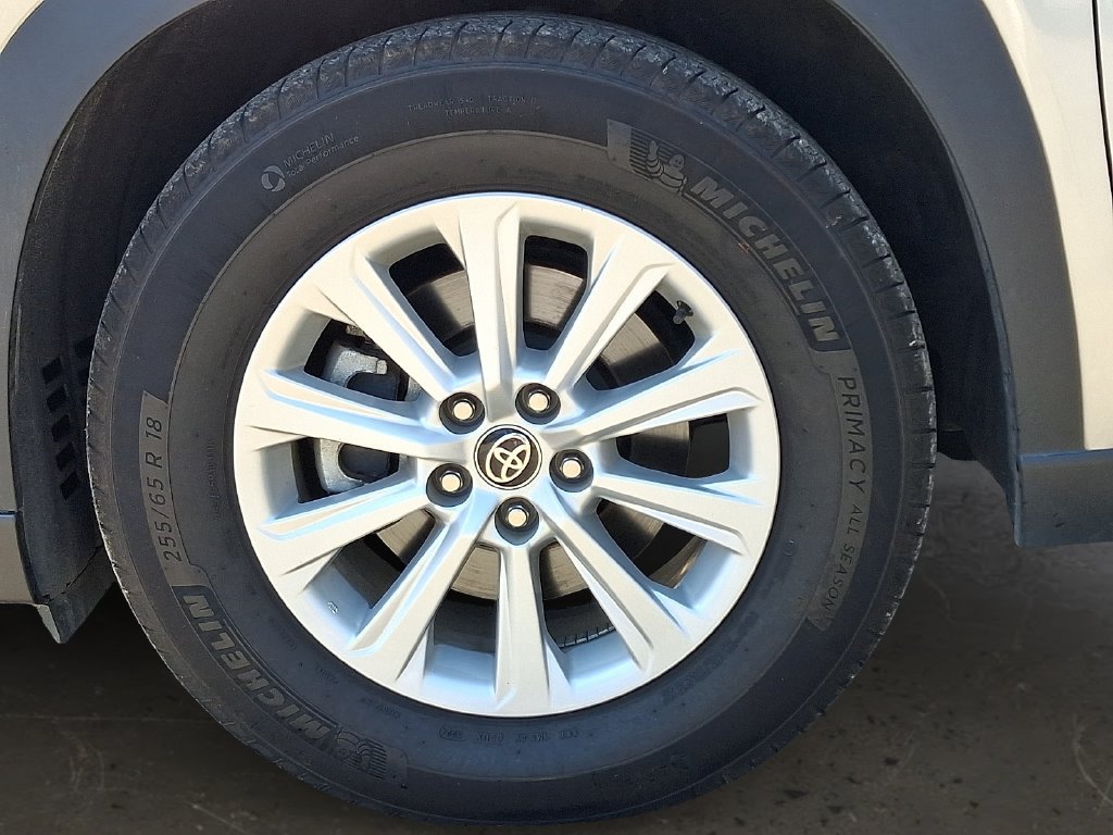 Used 2025 Toyota Grand Highlander FWD image 9