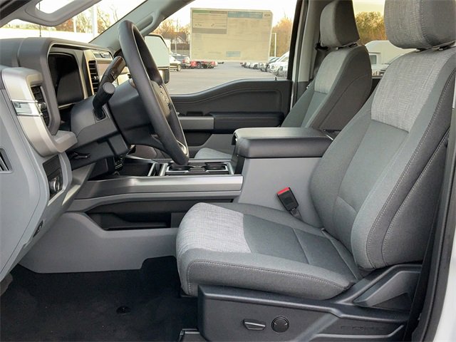 New 2026 Ford F250 XLT w/ XLT Premium Package image 14