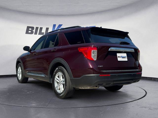 Certified 2023 Ford Explorer XLT image 3