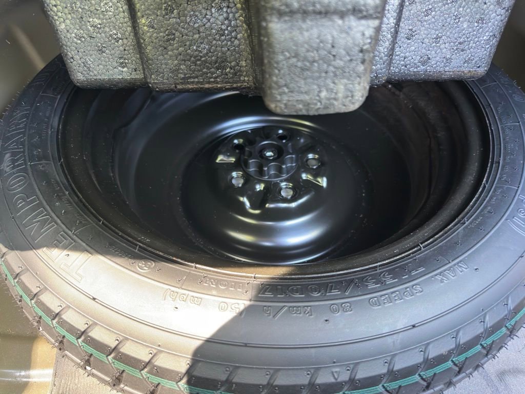 Used 2016 Toyota Avalon XLE image 45