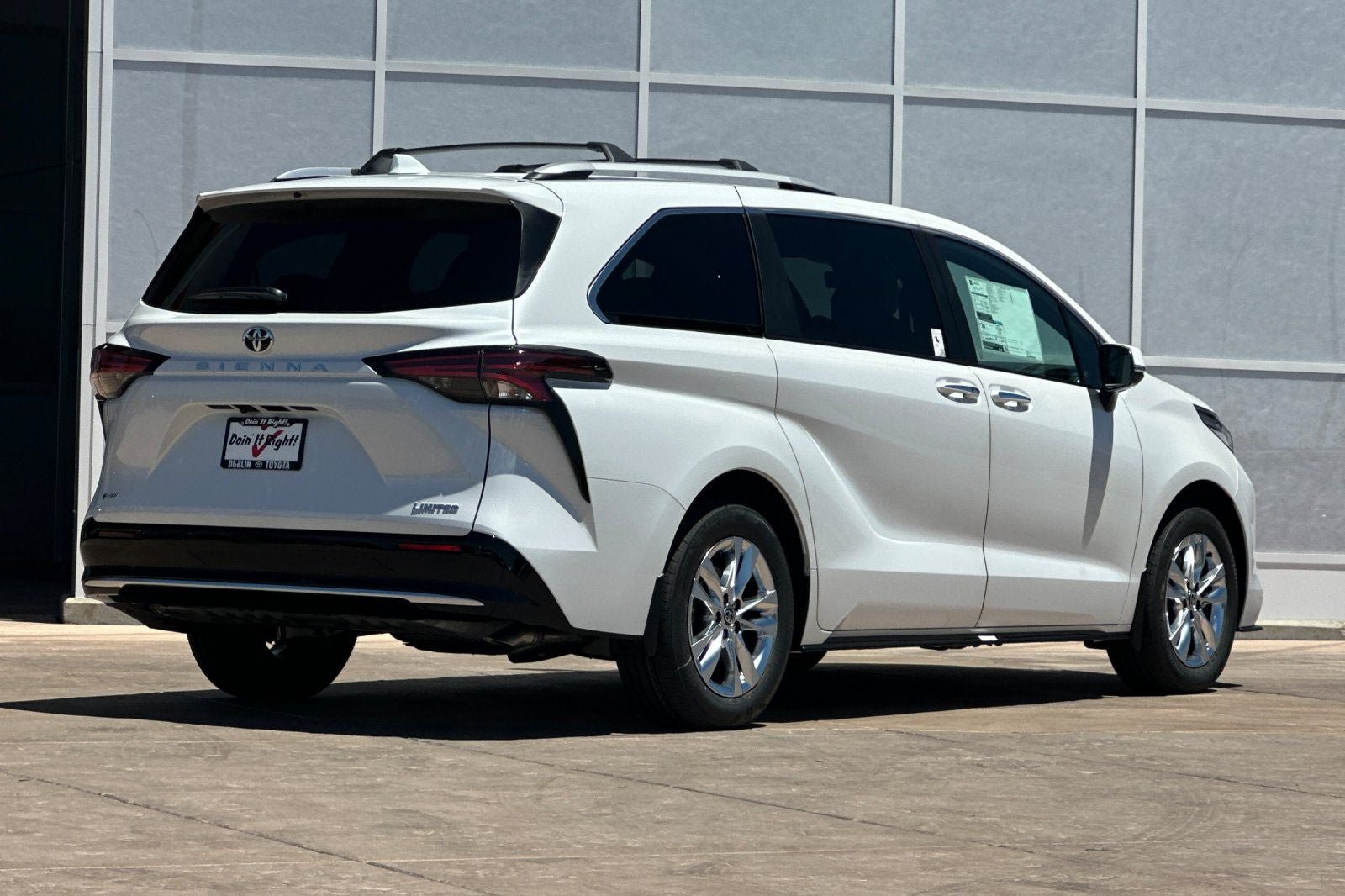 New 2026 Toyota Sienna Limited FWD image 4