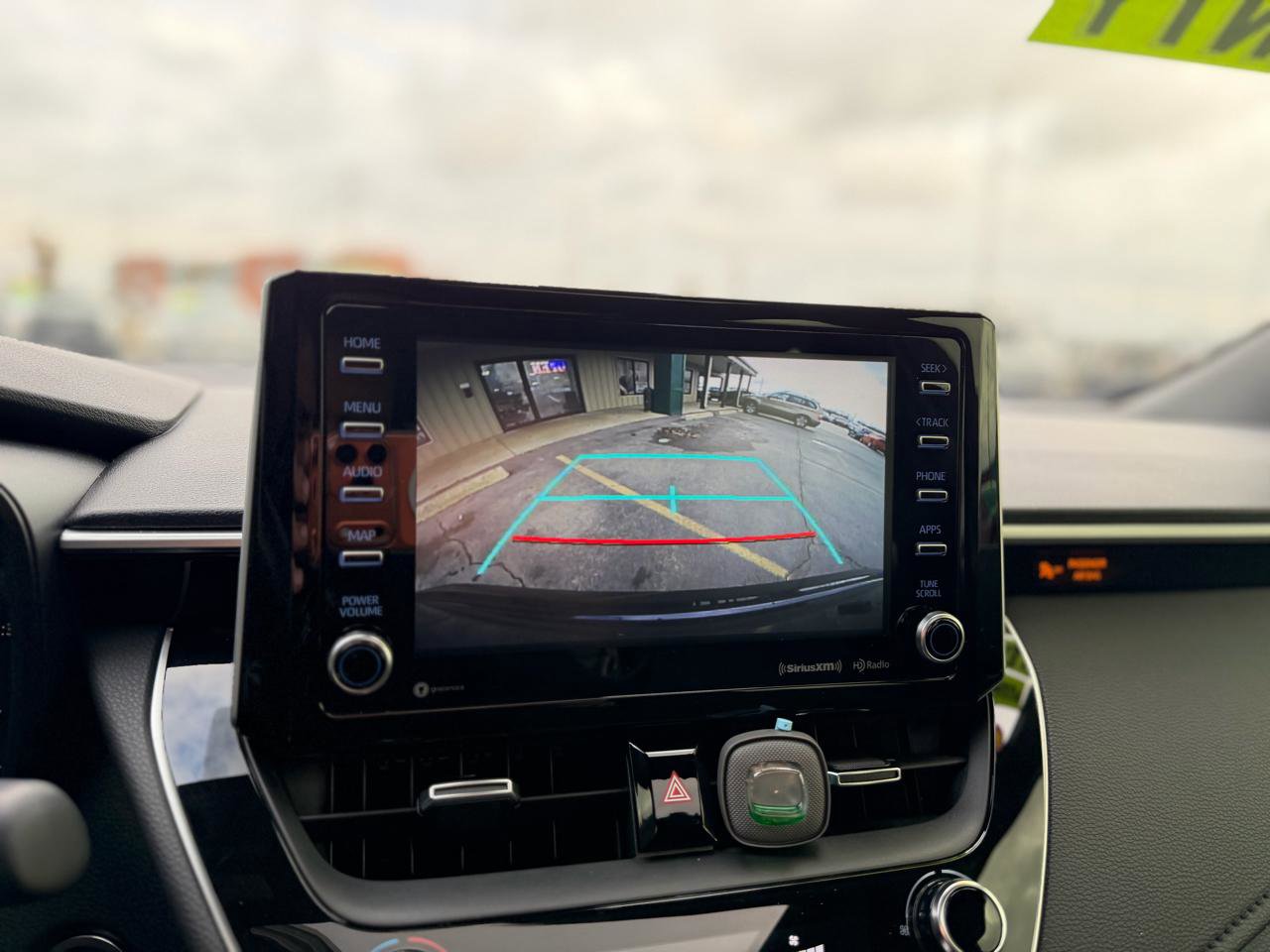 Used 2020 Toyota Corolla SE w/ SE Premium Package image 26