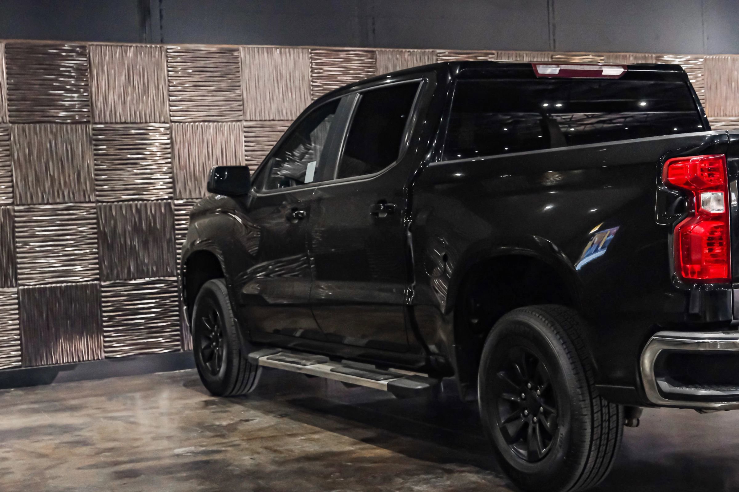 Used 2019 Chevrolet Silverado 1500 LT w/ All-Star Edition image 12