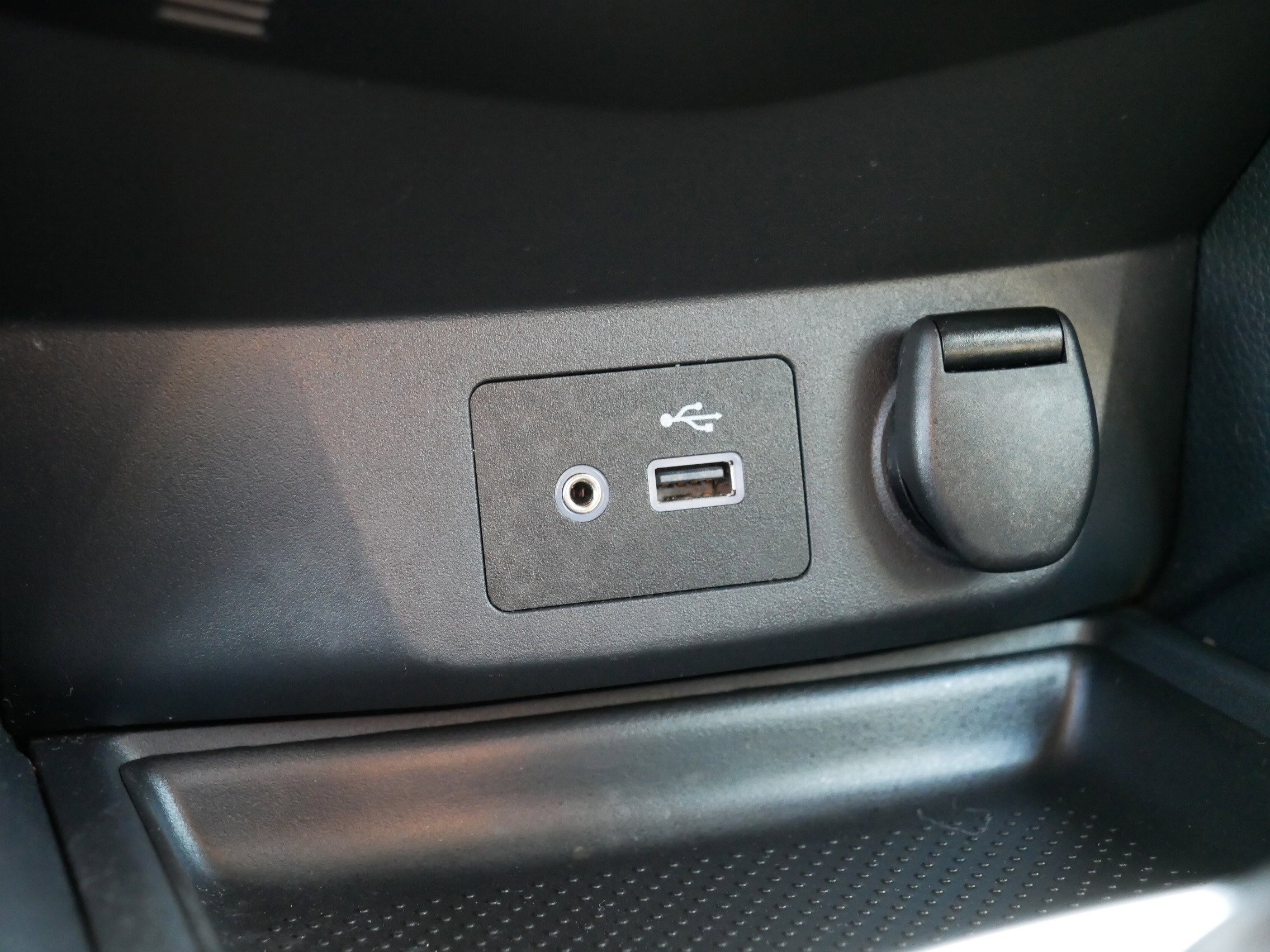 Used 2020 Nissan Rogue SV AWD/4WD image 32