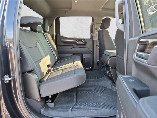 Used 2024 Chevrolet Silverado 1500 RST AWD/4WD image 18