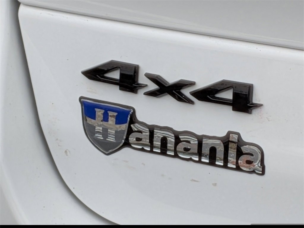 Used 2023 Jeep Grand Cherokee Altitude image 12