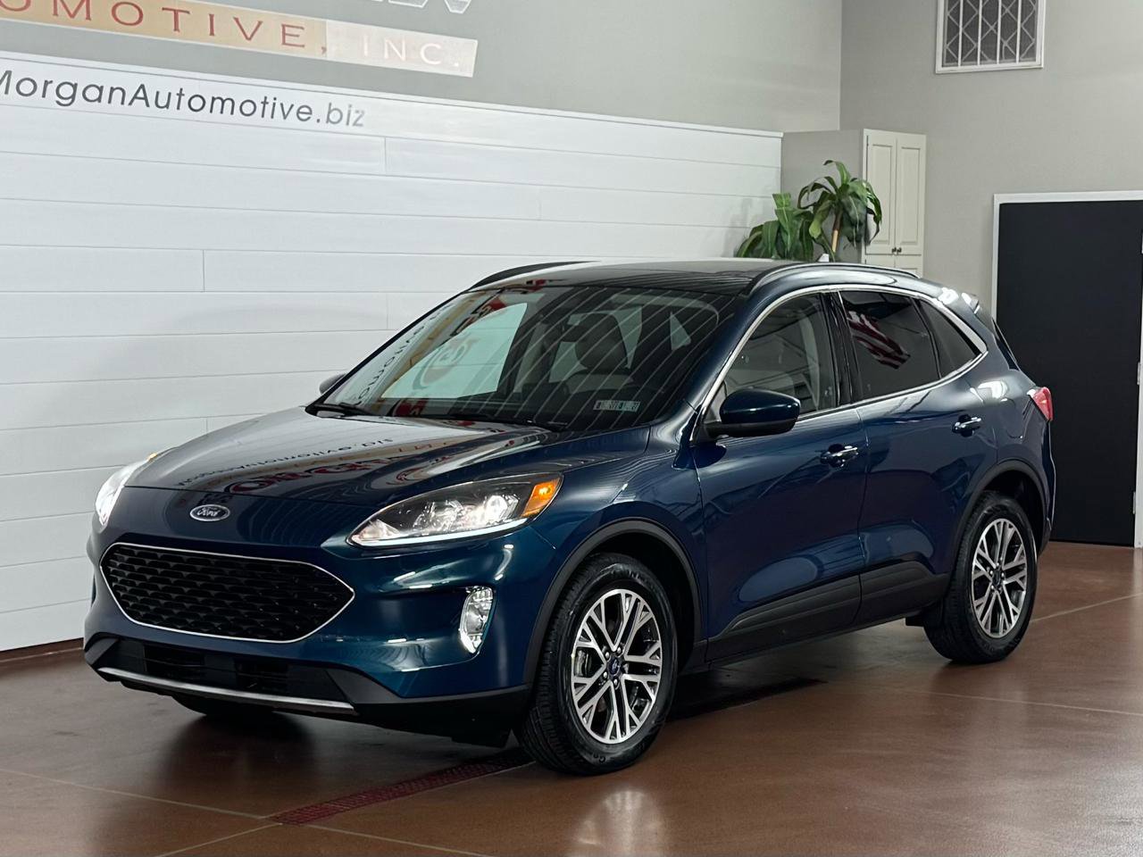 Used 2020 Ford Escape SEL image 7