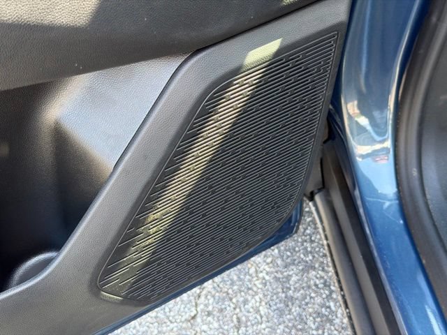 New 2027 Chevrolet Equinox LT w/ LPO, Floor Liner Package FWD image 10