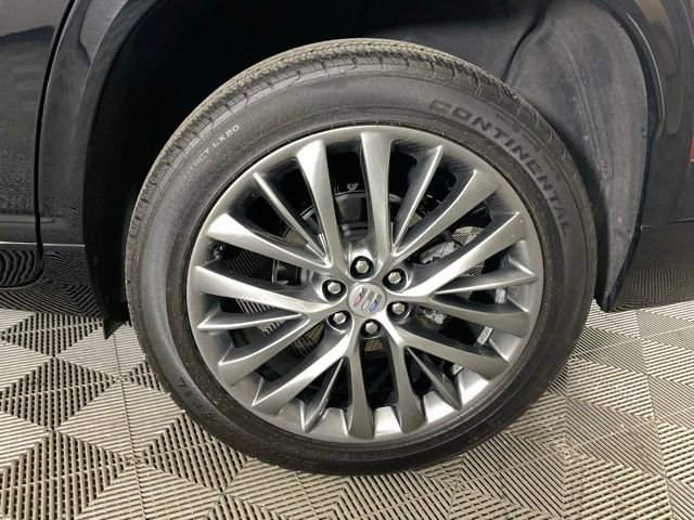 Used 2025 Buick Enclave Avenir w/ Super Cruise Package image 40