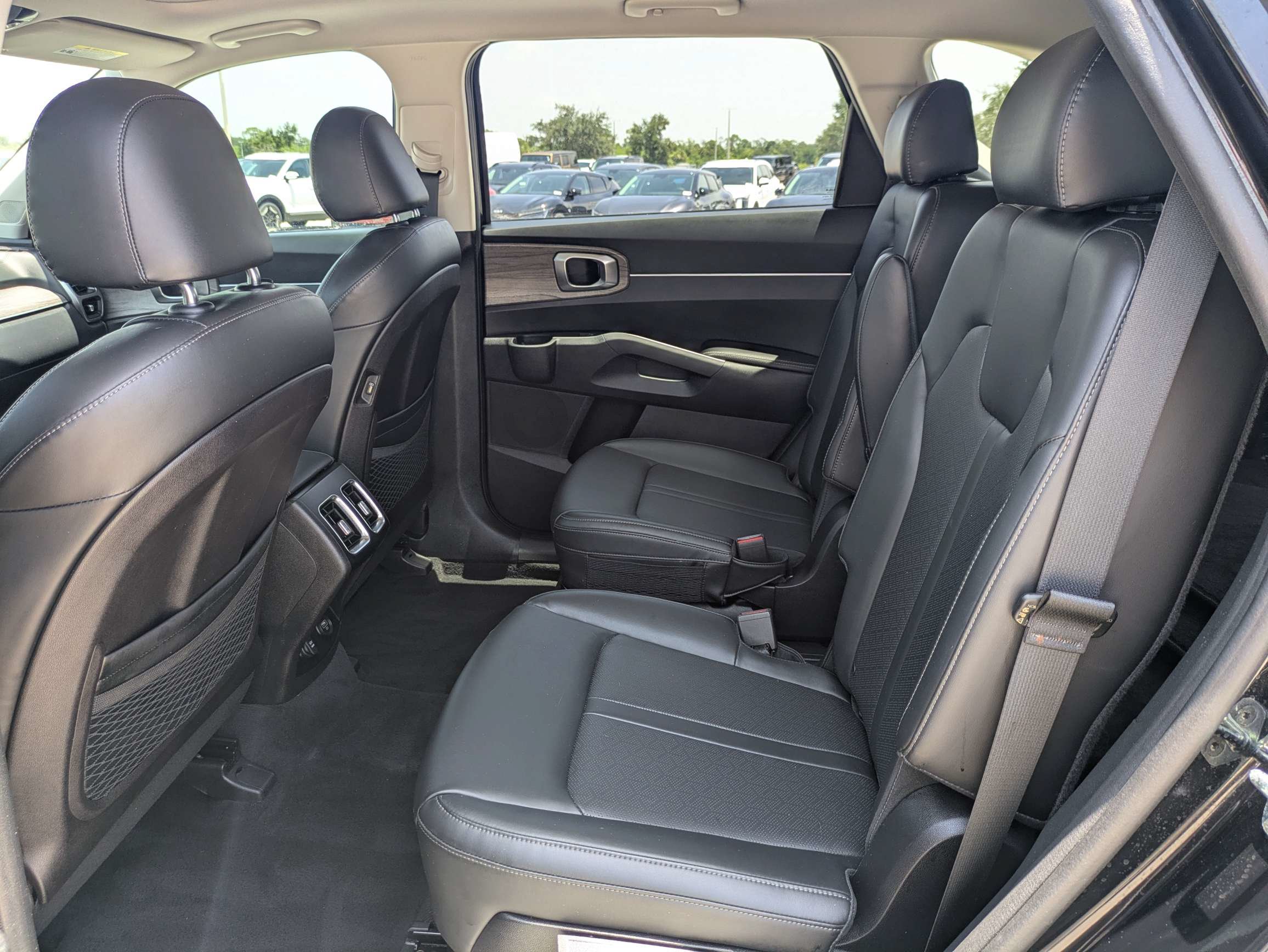 Certified 2022 Kia Sorento X-Line EX AWD/4WD image 16