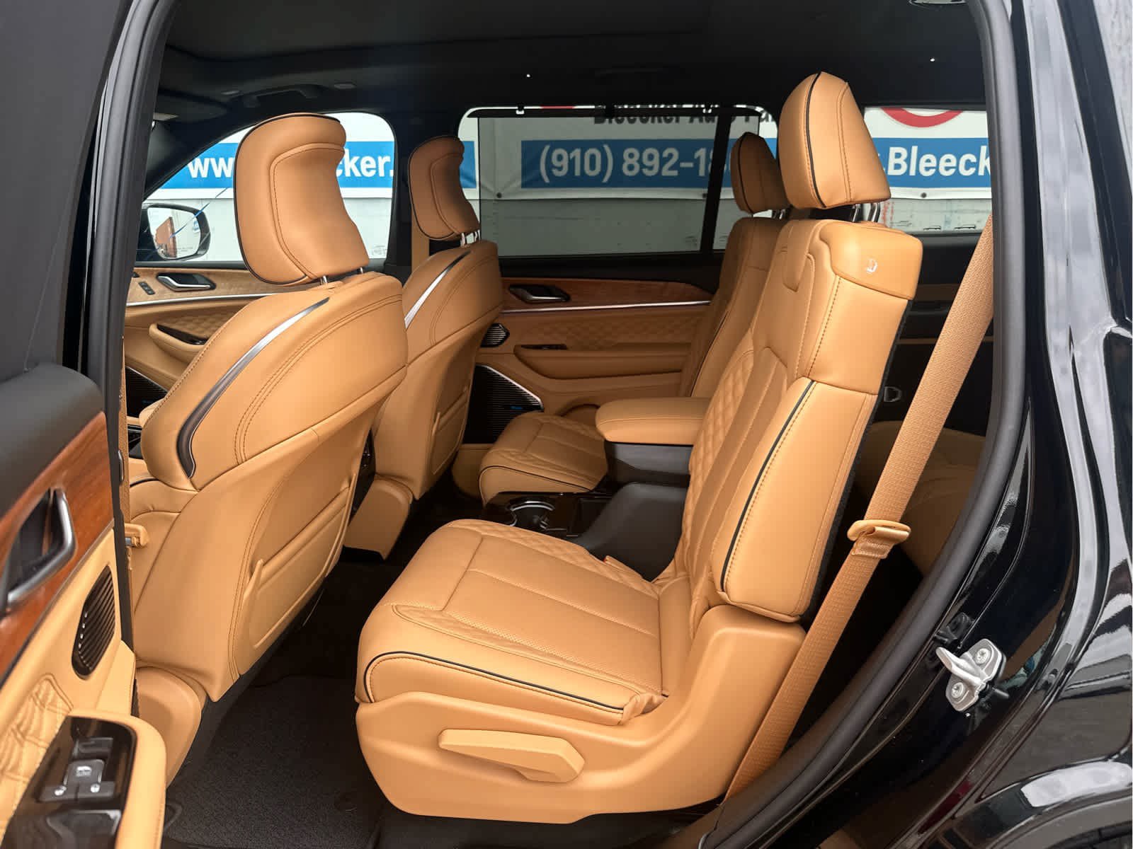 New 2025 Jeep Grand Cherokee L Summit AWD/4WD image 45