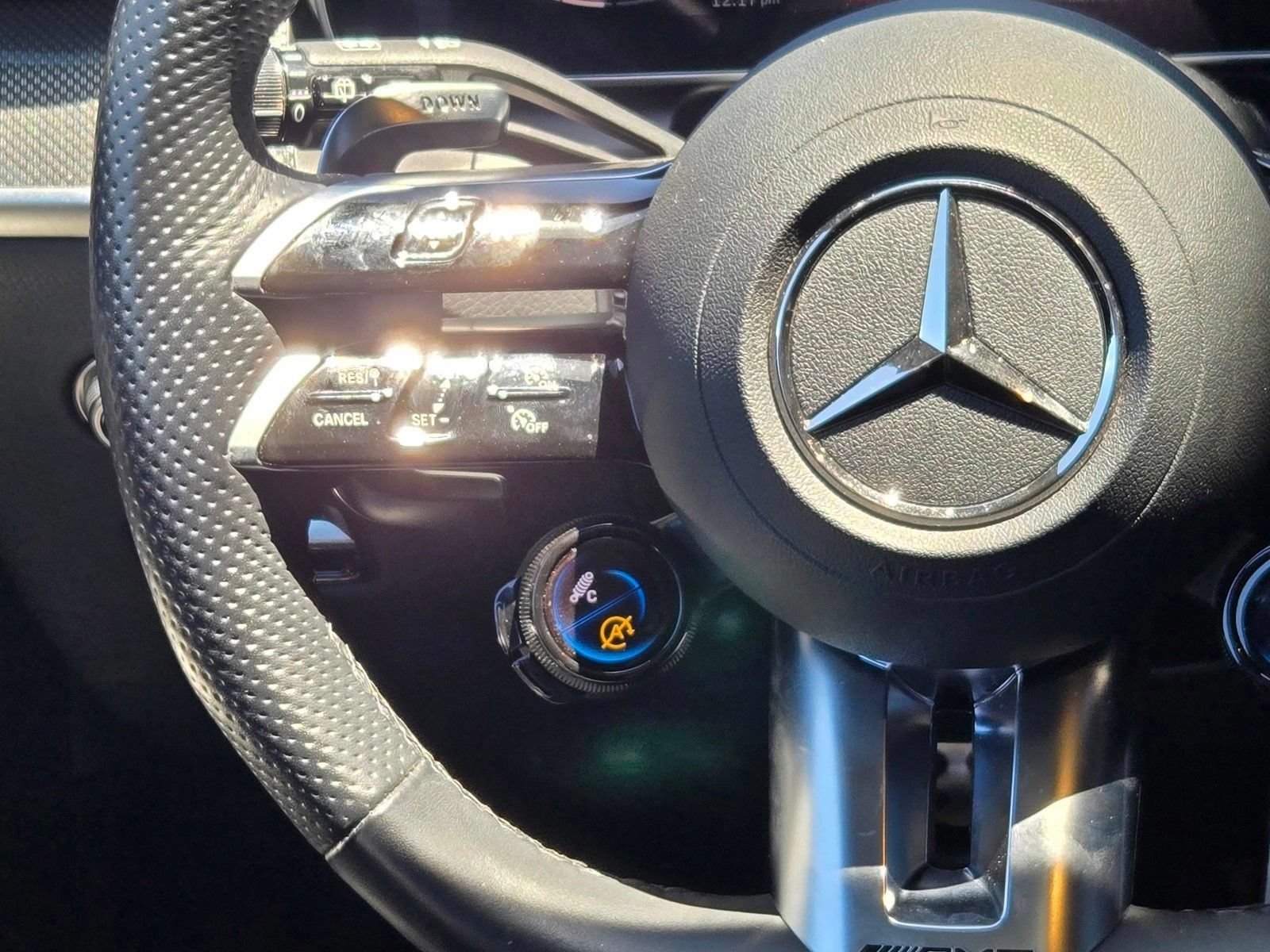 Used 2025 Mercedes-Benz GLC 43 AMG 4MATIC image 17