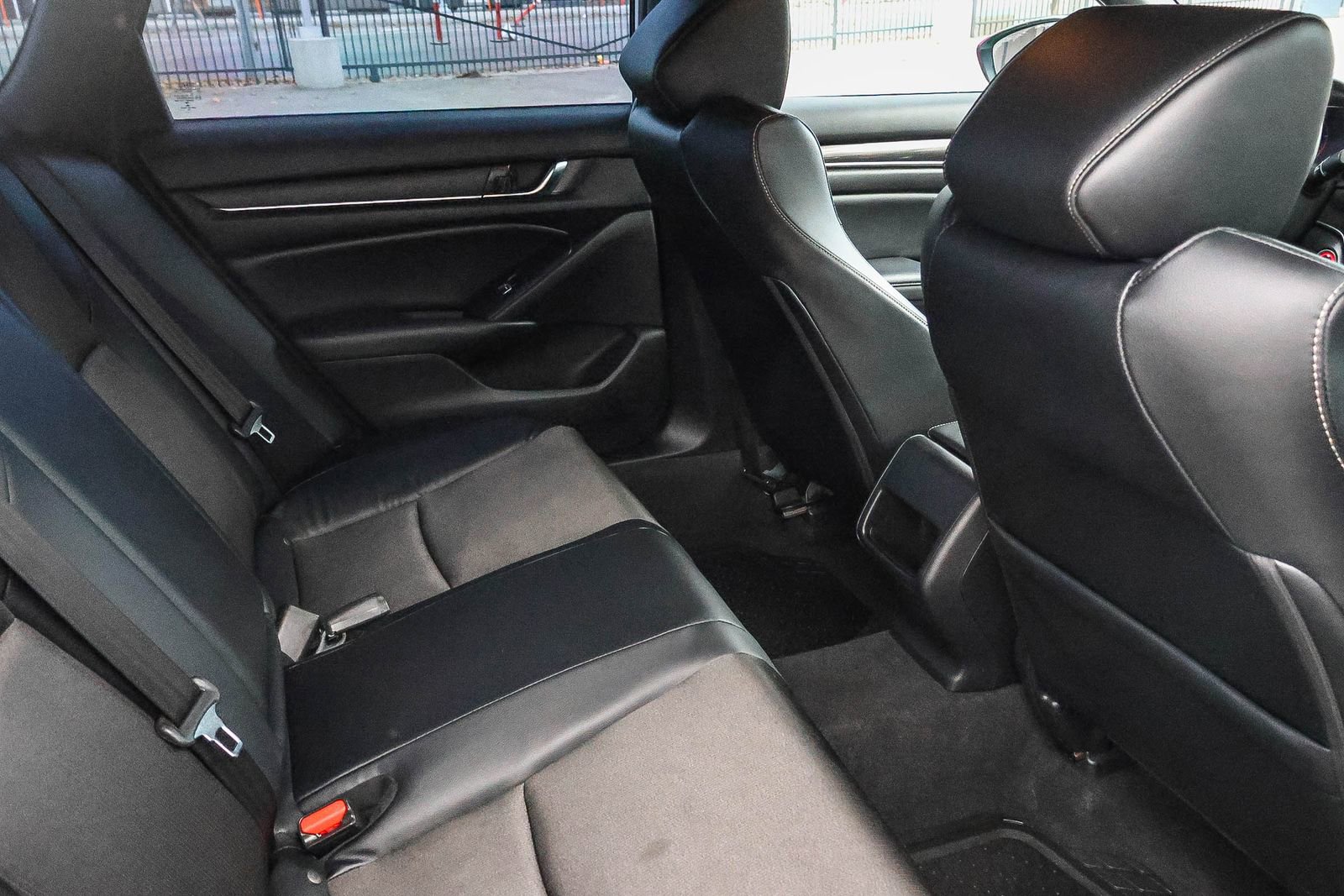 Used 2018 Honda Accord Sport image 20