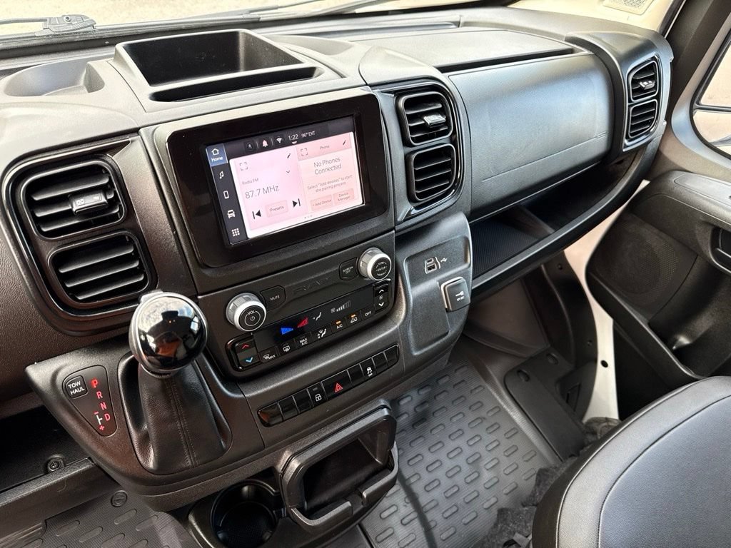 Used 2024 RAM ProMaster 2500 w/ Convenience Group FWD image 32