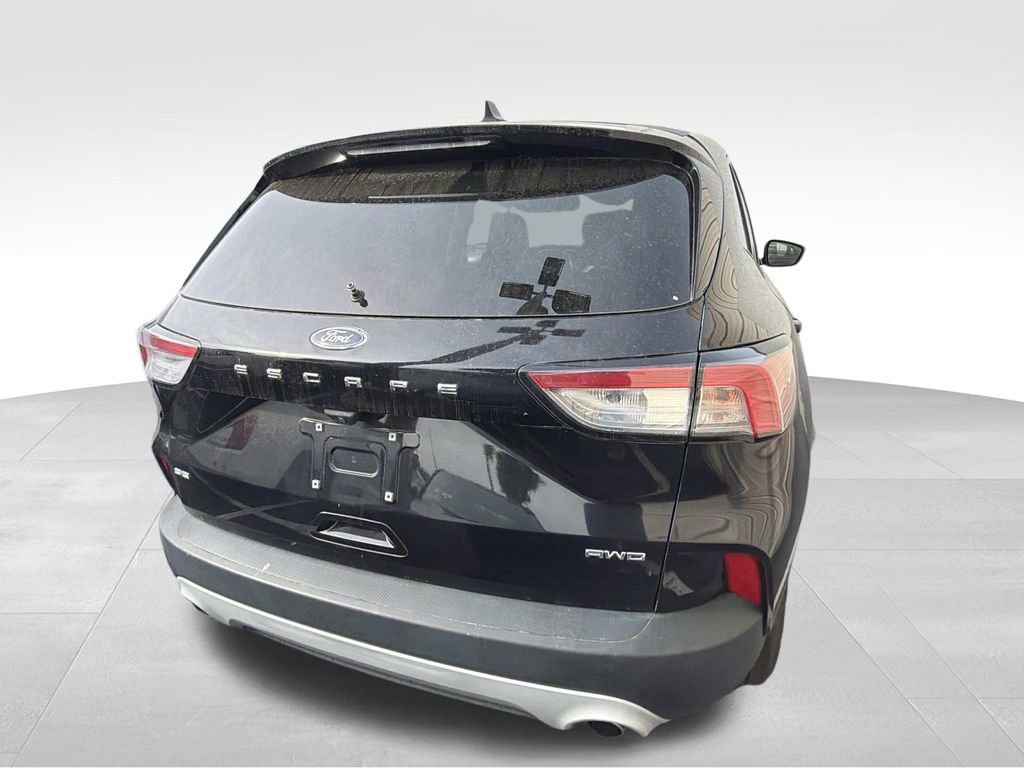 Used 2022 Ford Escape SE AWD/4WD image 3