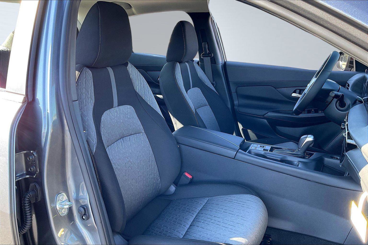 New 2026 Nissan Sentra SV w/ SV Convenience Package image 9