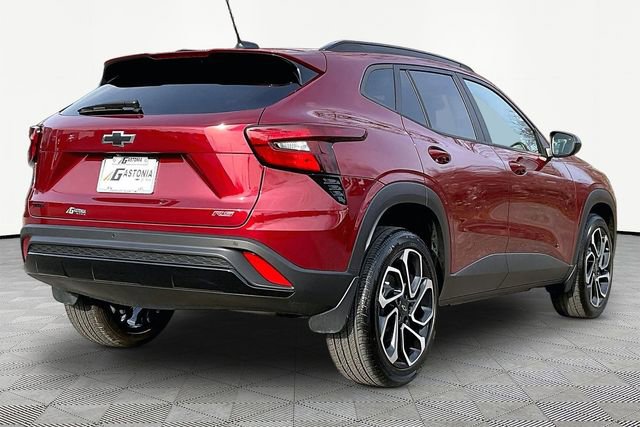 Used 2025 Chevrolet Trax RS w/ Driver Confidence Package image 5