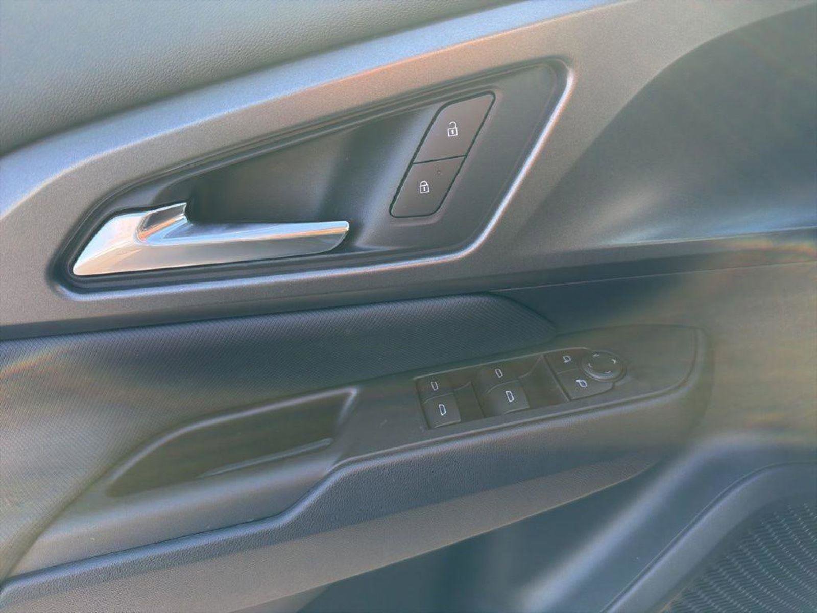 New 2026 Chevrolet Equinox EV LT FWD image 18