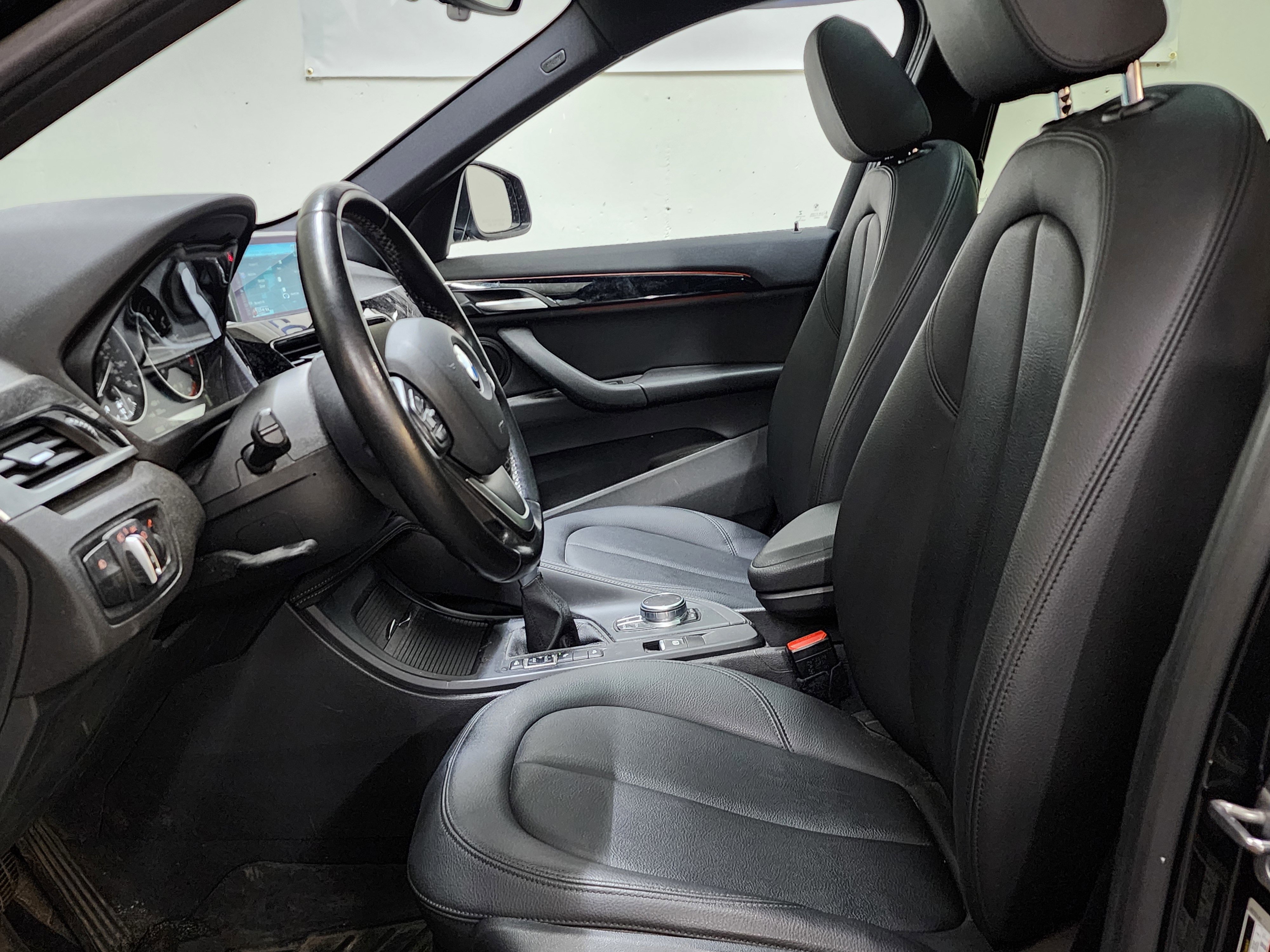 Used 2017 BMW X1 xDrive28i image 13