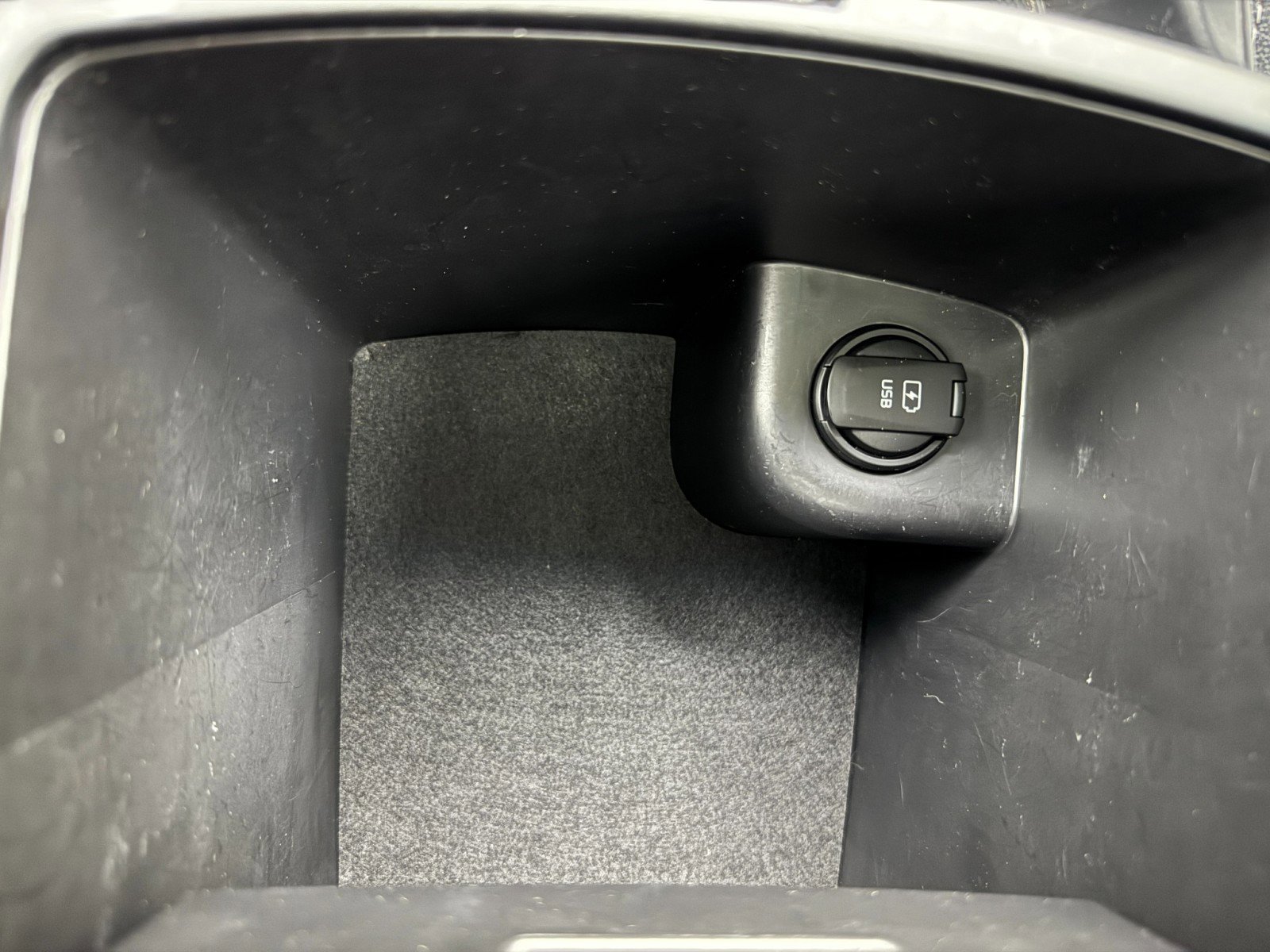 Used 2017 Kia Sorento EX w/ EX Advanced Touring Package image 28