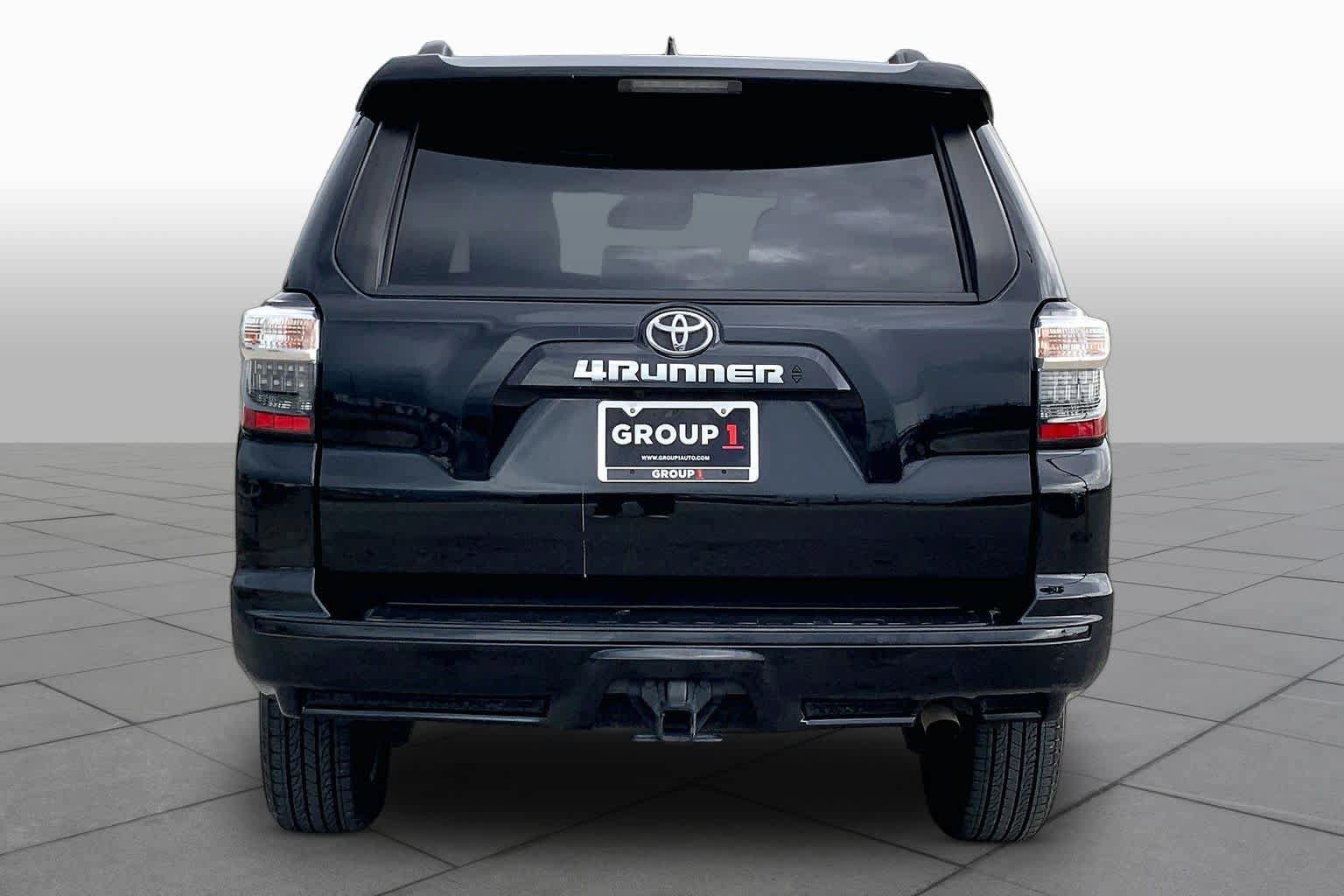 Used 2022 Toyota 4Runner TRD Sport AWD/4WD image 5