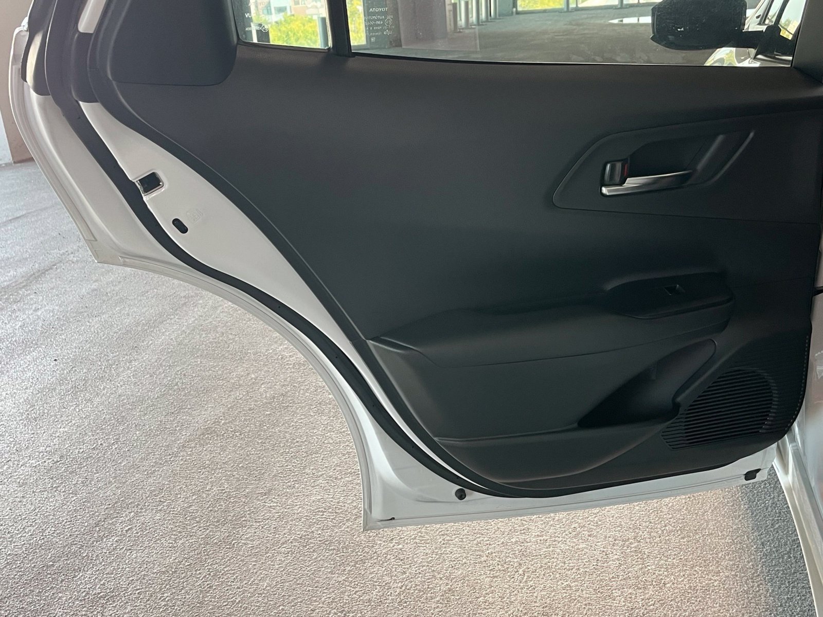 Used 2024 Toyota Prius Prime FWD image 37