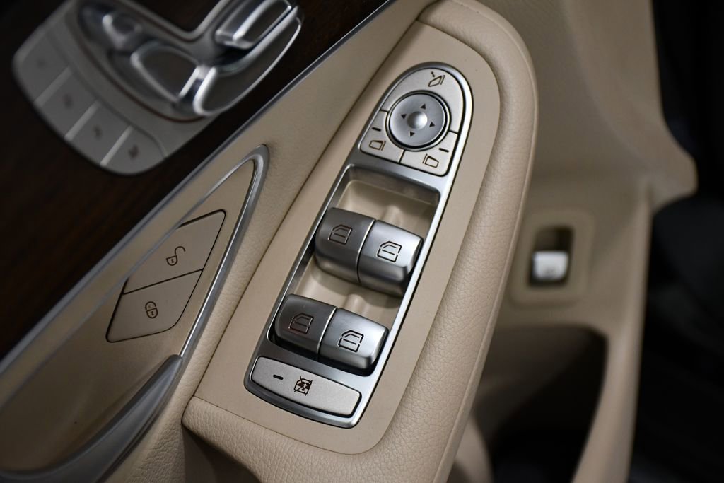 Used 2020 Mercedes-Benz GLC 300 4MATIC image 18