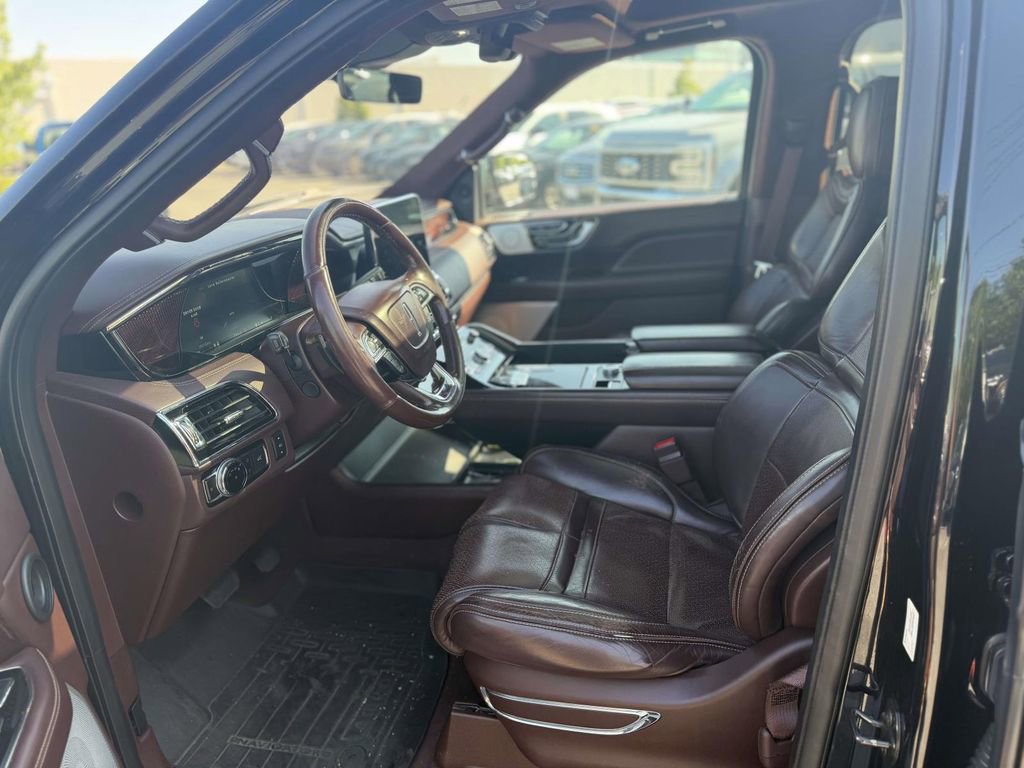 Used 2019 Lincoln Navigator L Black Label AWD/4WD image 8