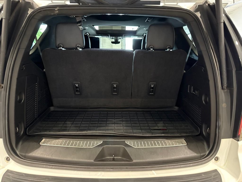 Used 2021 Chevrolet Tahoe Premier AWD/4WD image 18