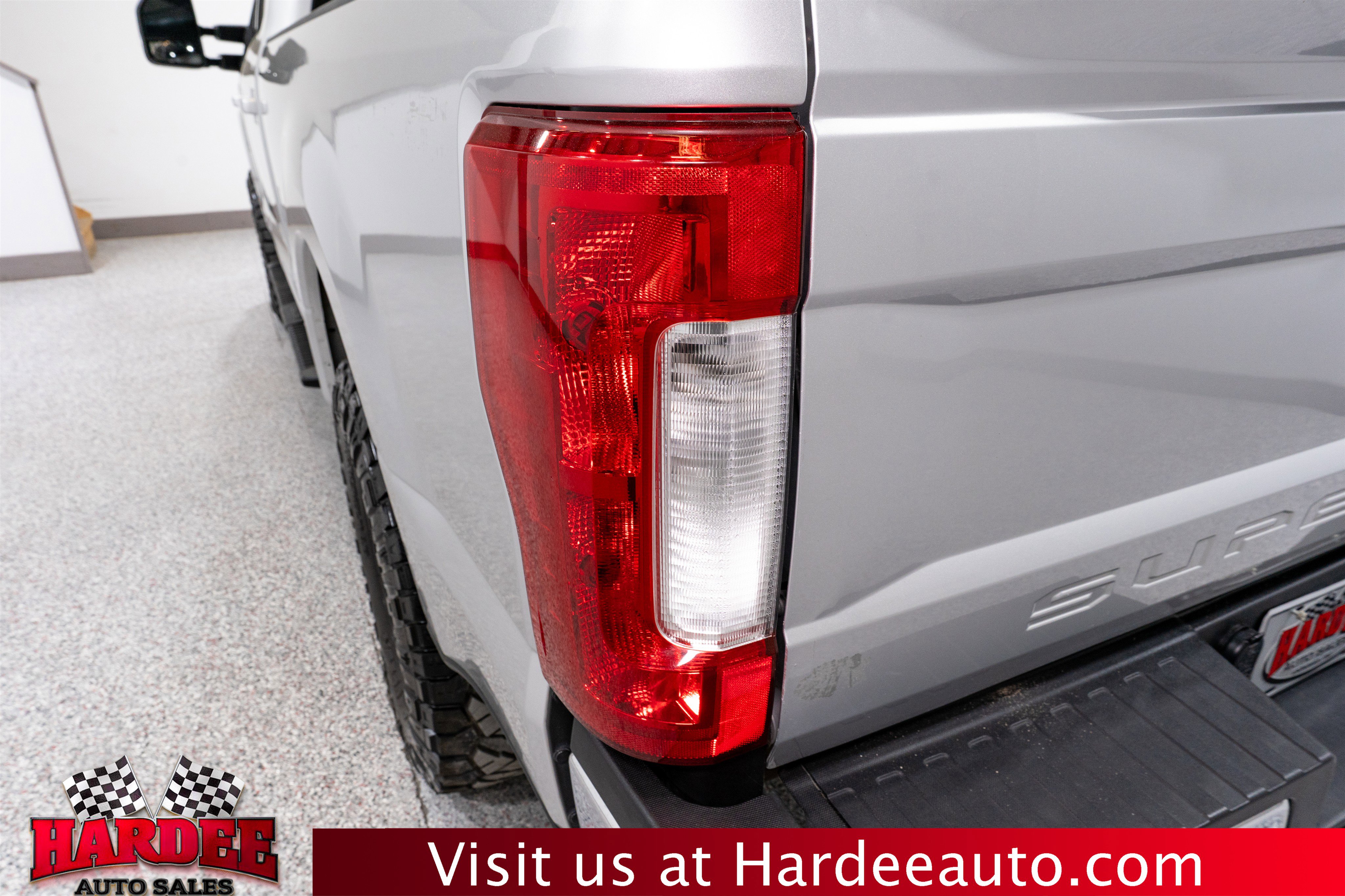 Used 2019 Ford F250 Lariat image 9