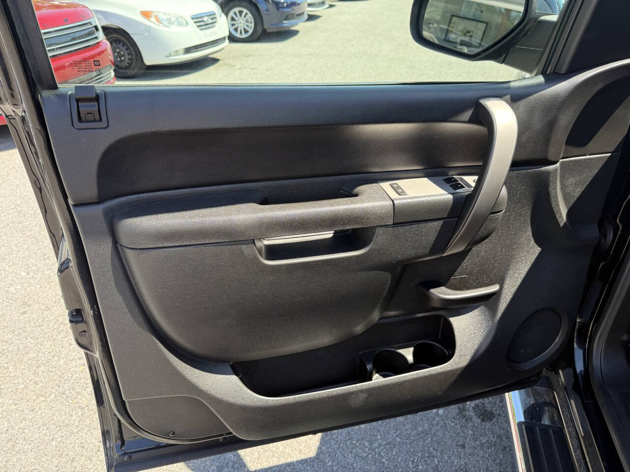 Used 2011 GMC Sierra 1500 SLE w/ Chrome Essentials Package AWD/4WD image 9