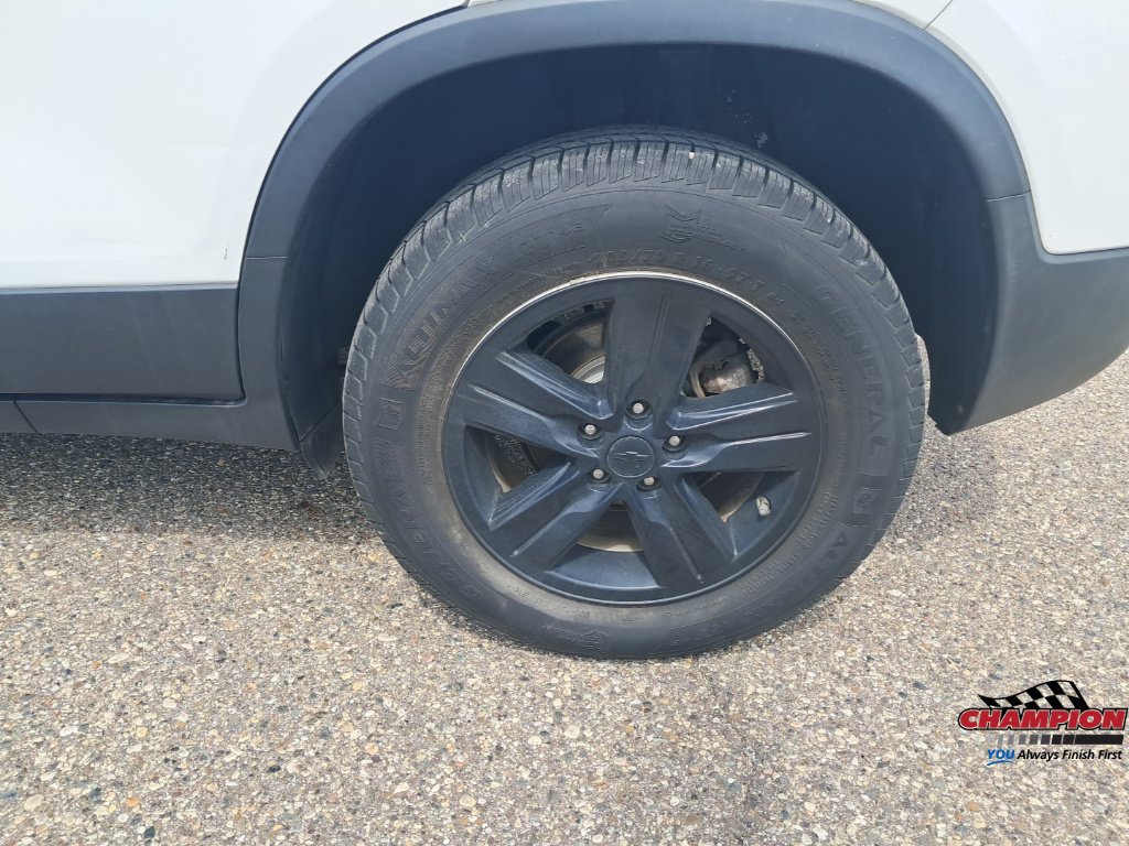 Used 2018 Chevrolet Trax LS AWD/4WD image 32
