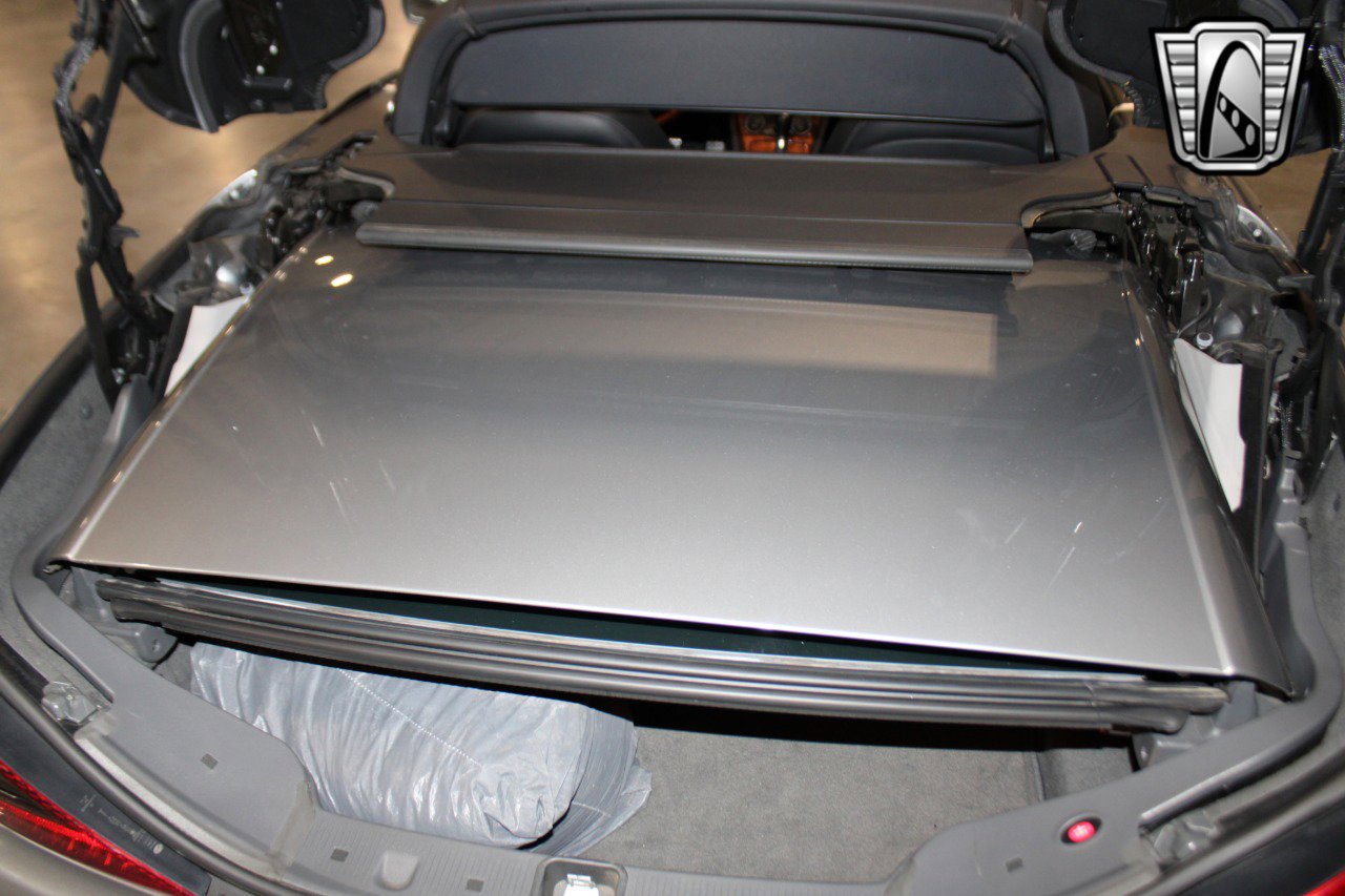 Used 2011 Mercedes-Benz SL 550 image 27