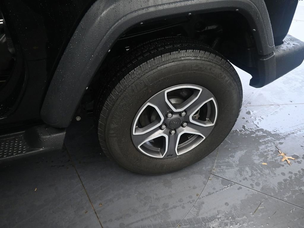 Used 2023 Jeep Wrangler Sport S image 18