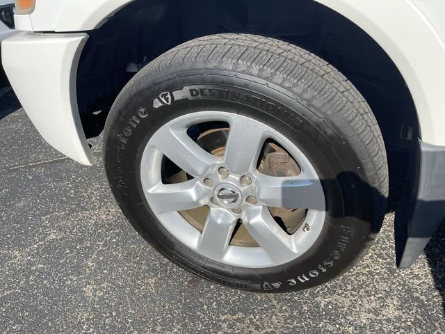 Used 2012 Nissan Titan SL w/ SL Technology Pkg AWD/4WD image 2