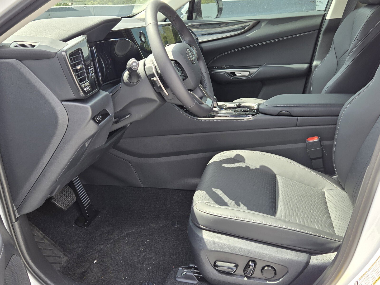 New 2026 Lexus NX 350 AWD image 3