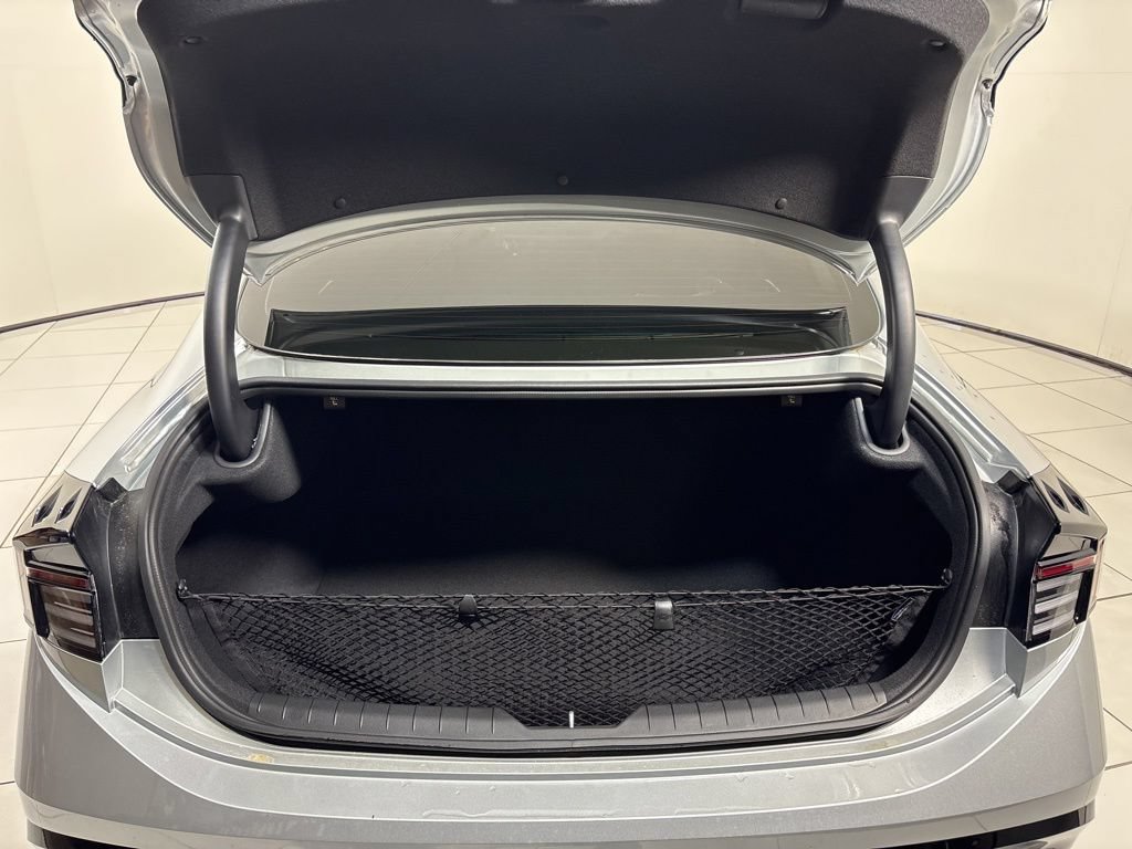 New 2026 Hyundai Sonata SEL FWD image 28