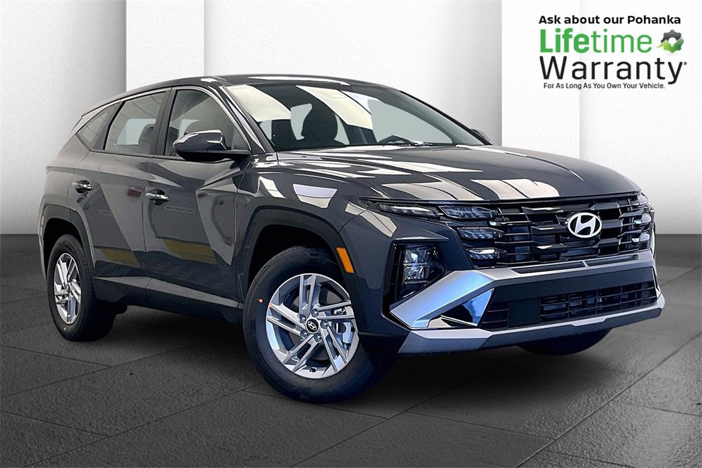 New 2025 Hyundai Tucson SE image 1
