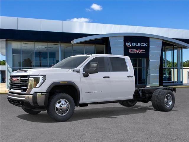 New 2026 GMC Sierra 3500 Pro w/ Convenience Package AWD/4WD image 2