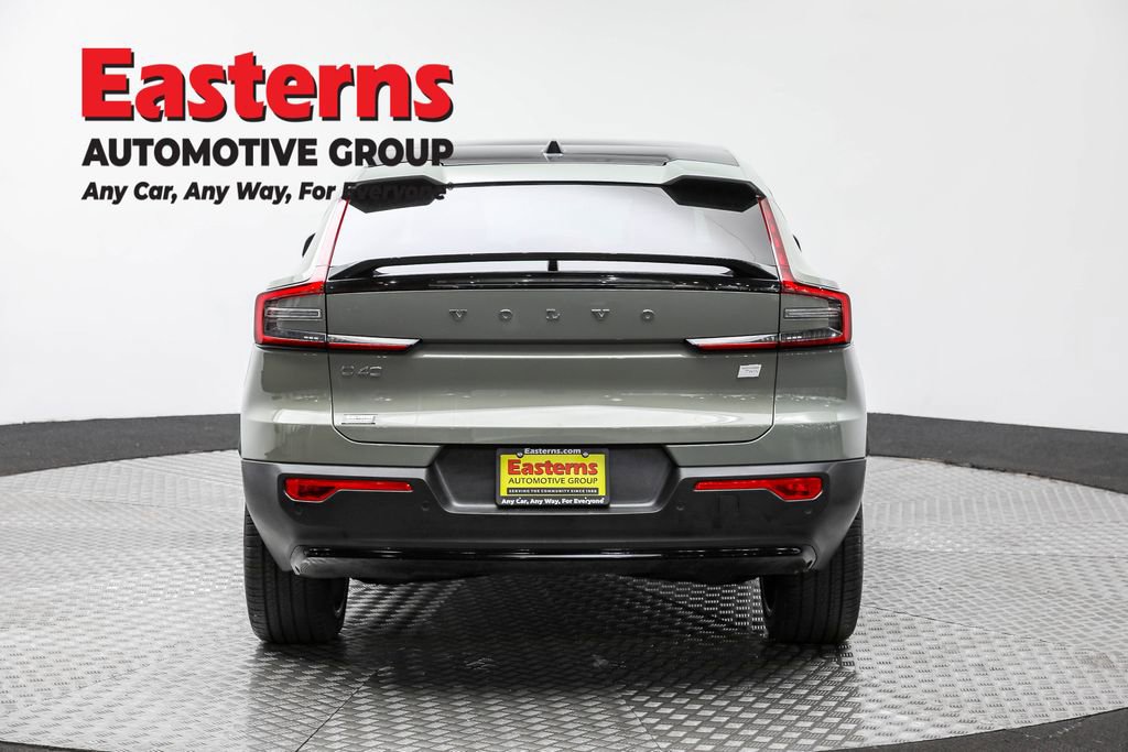 Used 2023 Volvo C40 P8 Recharge Plus w/ Climate Package image 6