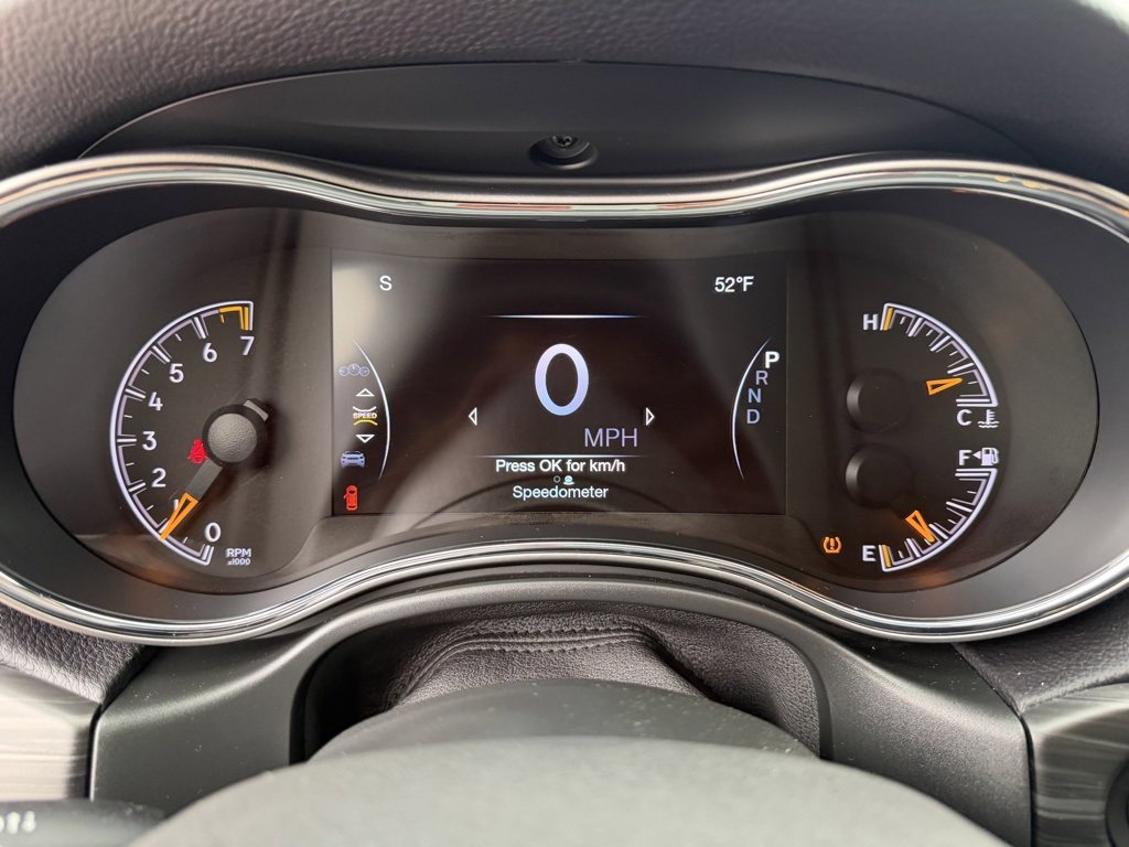 Used 2021 Jeep Grand Cherokee Laredo X image 22