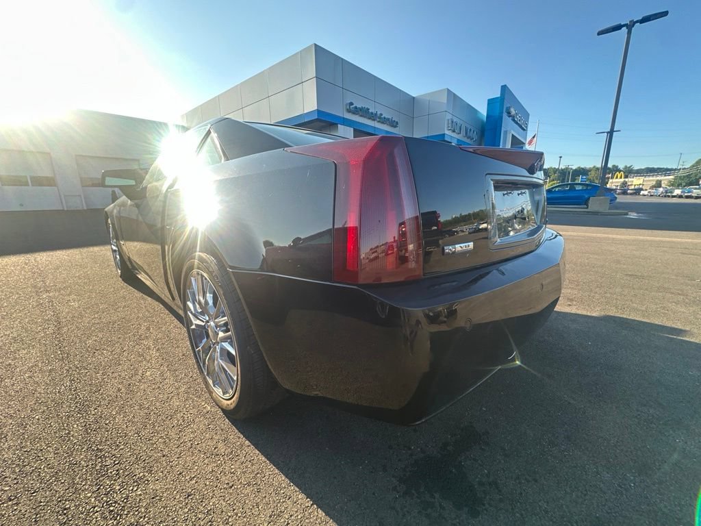 Used 2005 Cadillac XLR RWD image 7