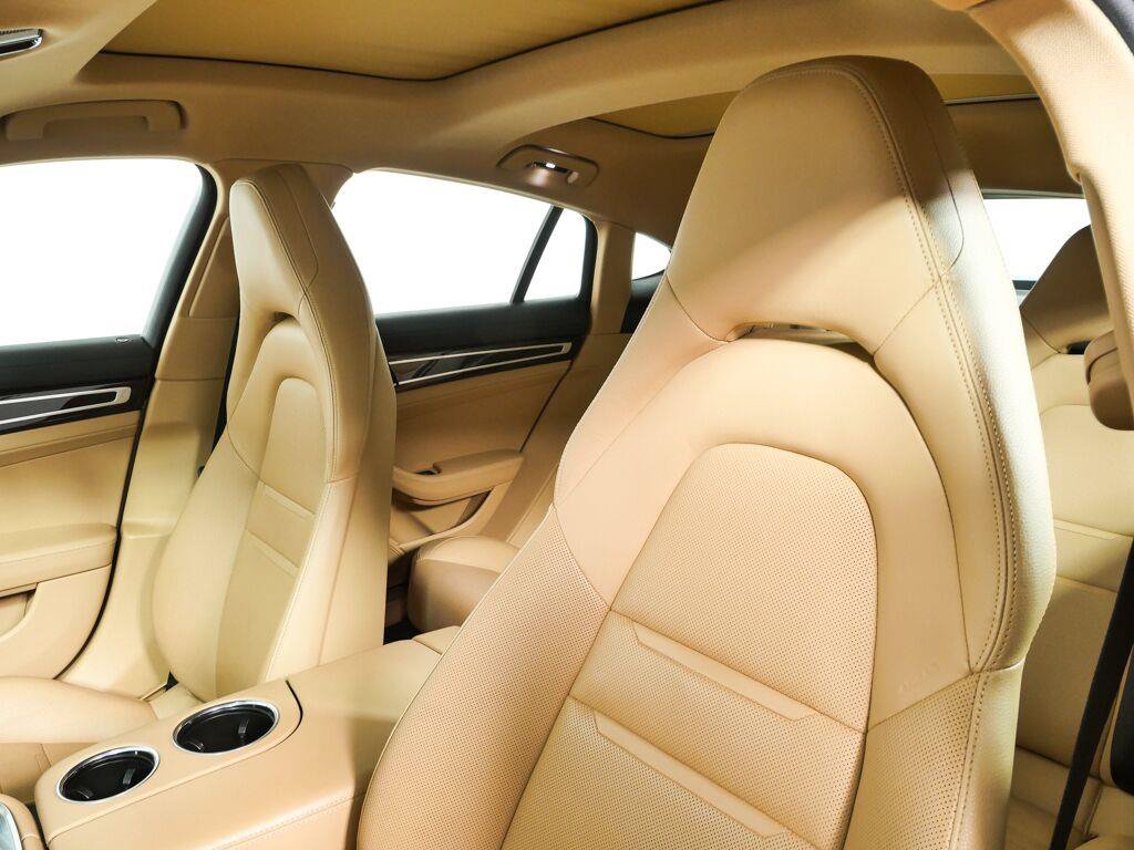 Certified 2018 Porsche Panamera 4S AWD/4WD image 5