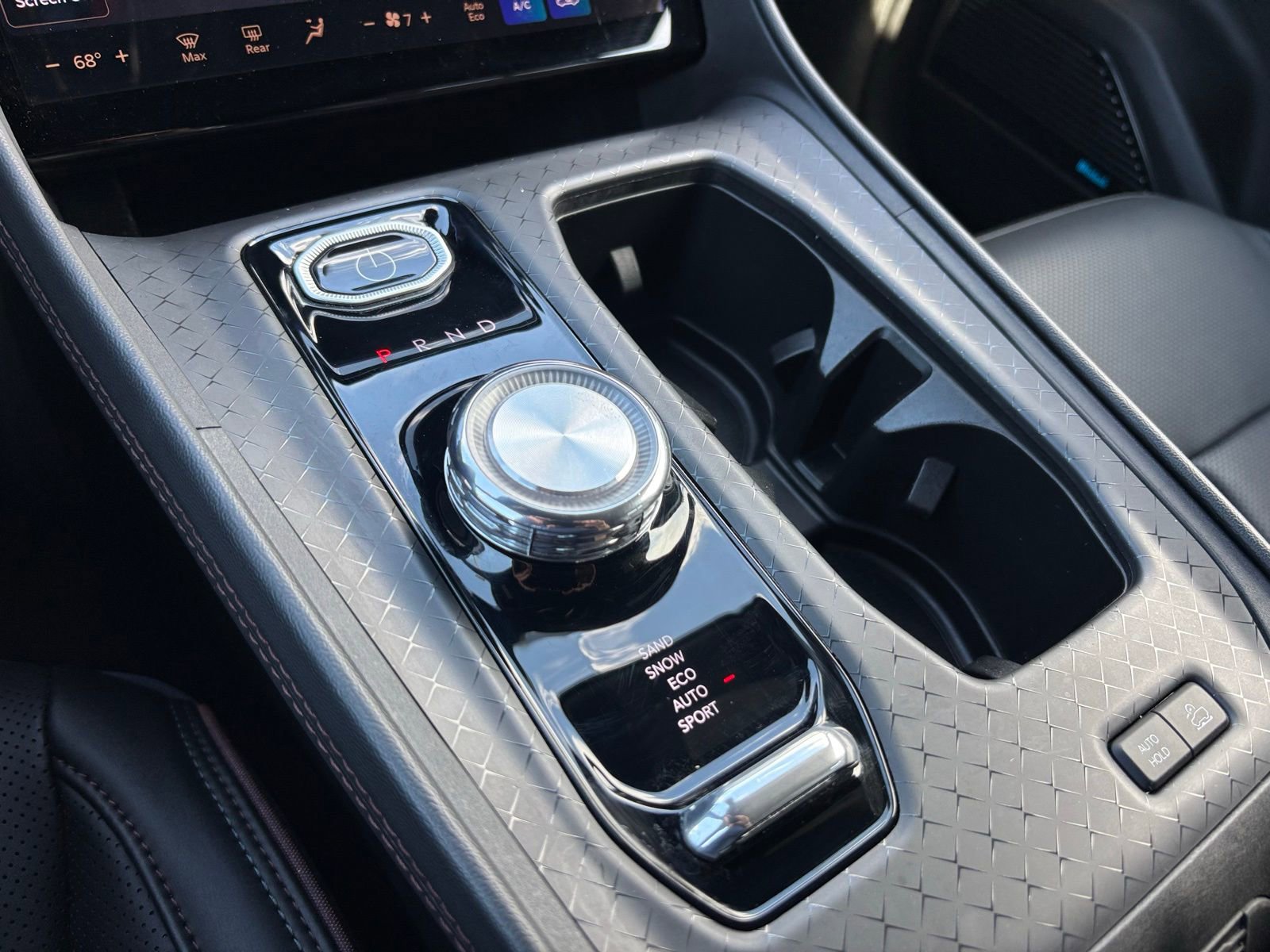 Used 2024 Jeep Wagoneer Launch Edition image 25
