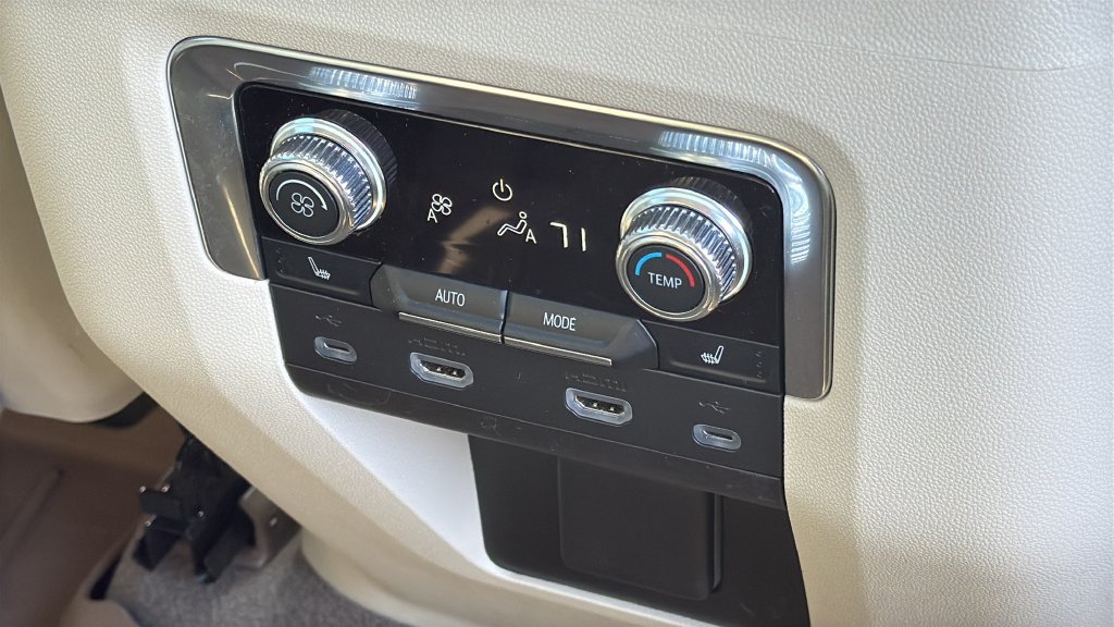 Used 2021 GMC Yukon Denali AWD/4WD image 28