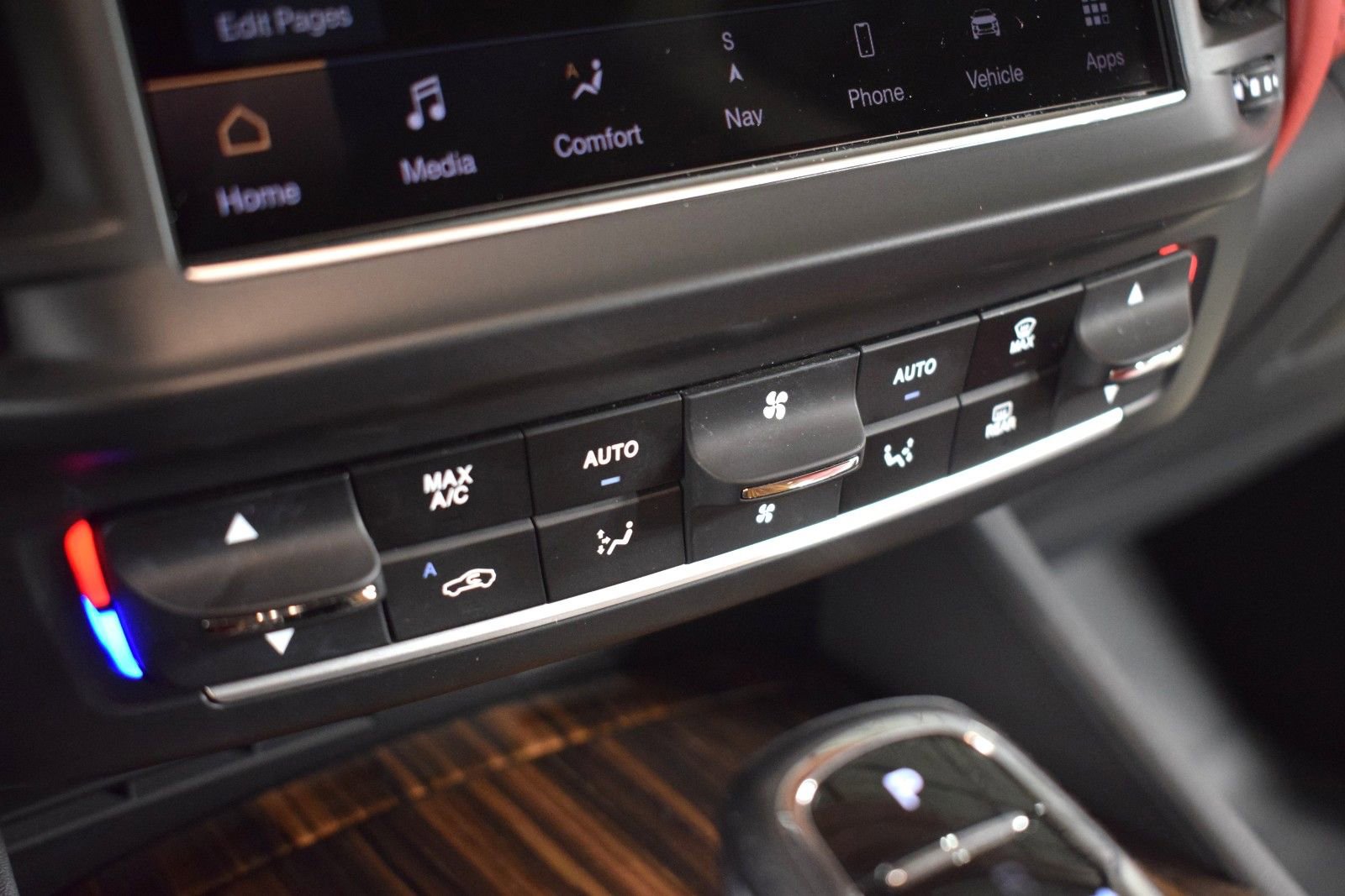 Used 2022 Maserati Levante Modena image 34