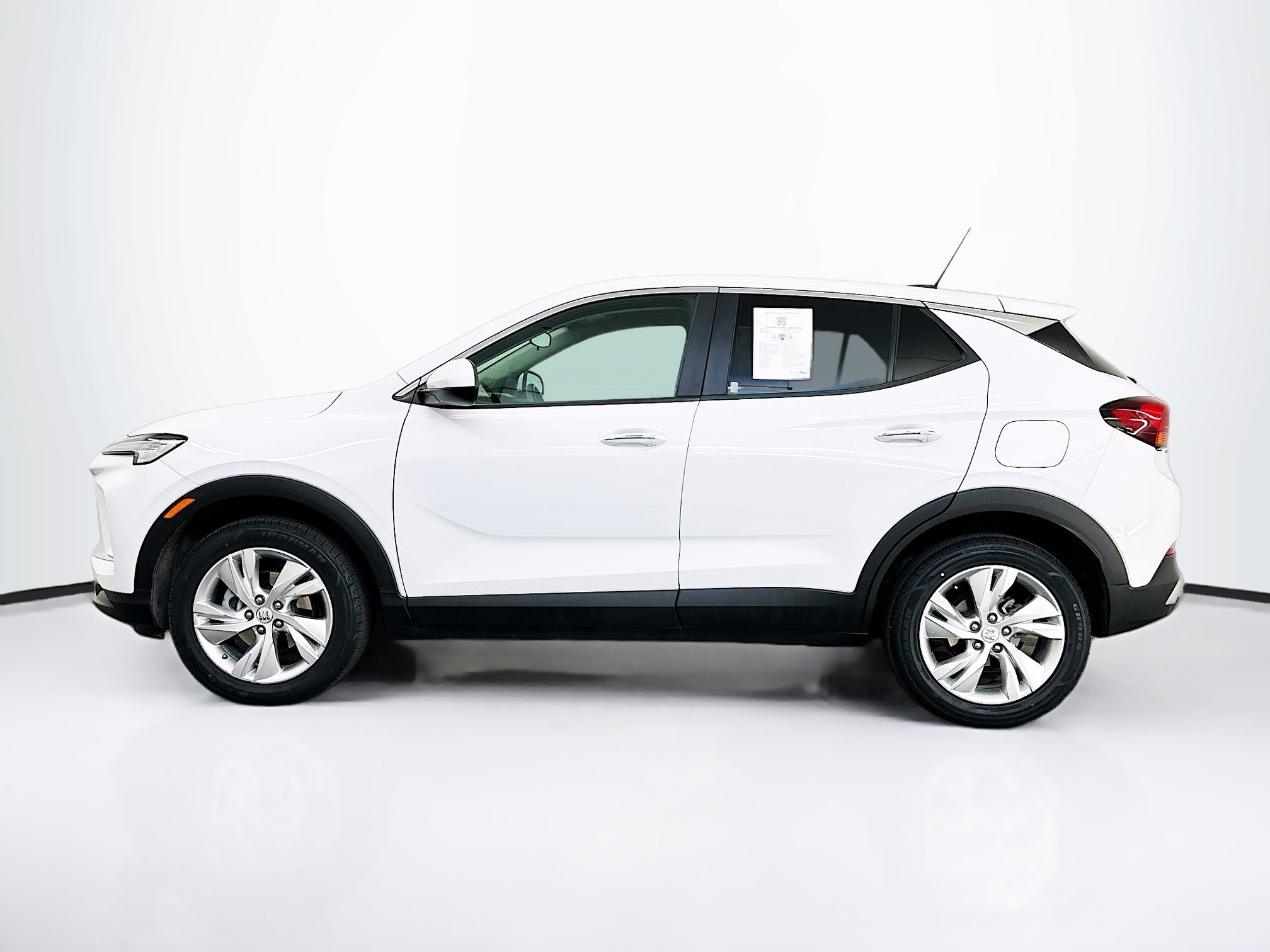 Used 2025 Buick Encore GX Preferred image 4